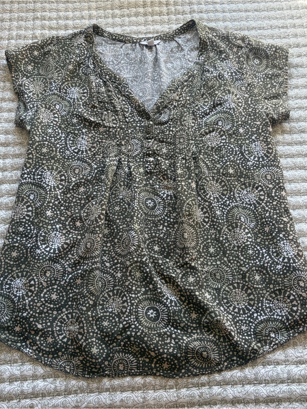 Printed V-Neck Short Sleeve Blouse in Olive Green